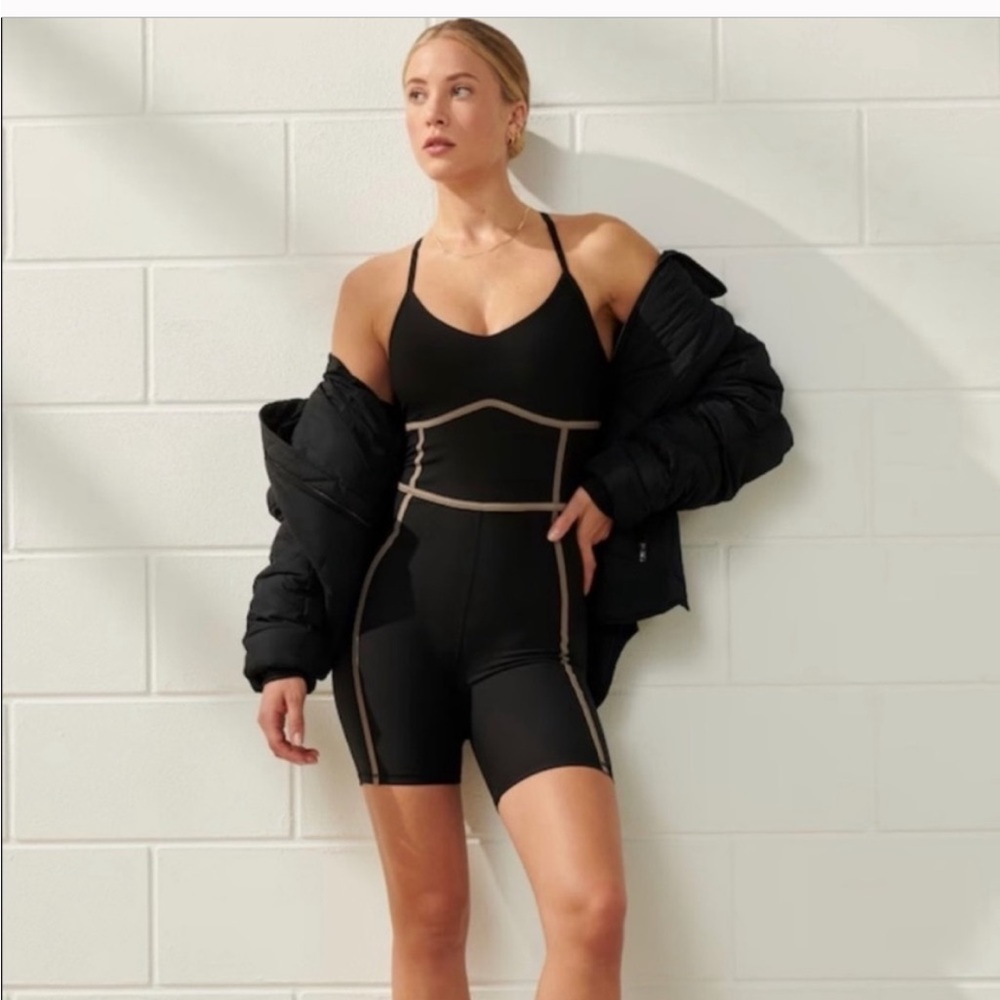 YPB sculptLUX Onesie